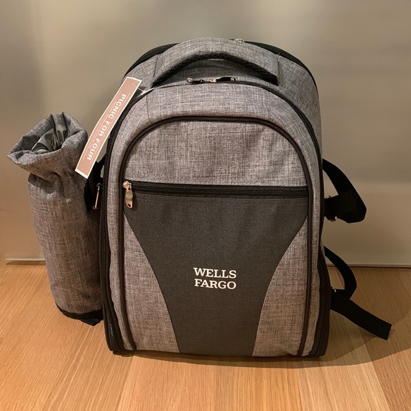 Other - Wells Fargo Picnic For Four Backpack